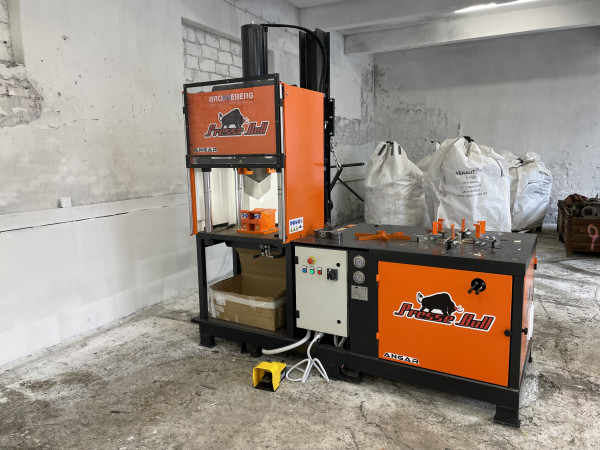 BRONNEBERG Střihač motorů 2 fázový – Liberec